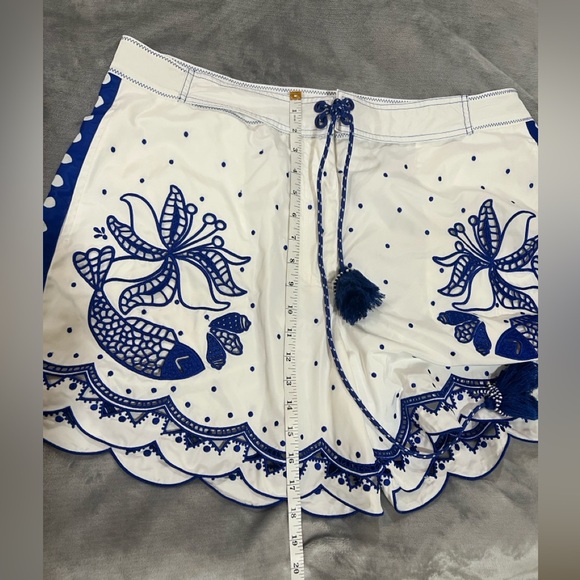 Artisanal Embroidered Shorts - Picture 5 of 6